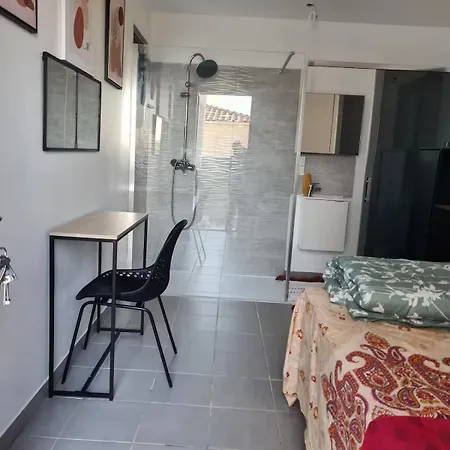 Bright House In For 8 People *