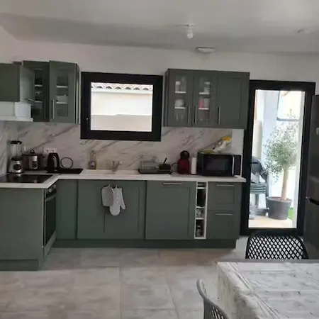 Bright House In For 8 People Pezens