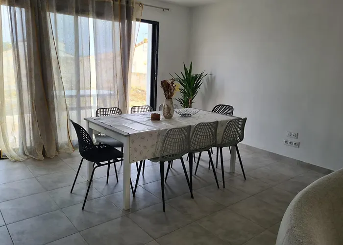 Ferienhaus Bright House In For 8 People