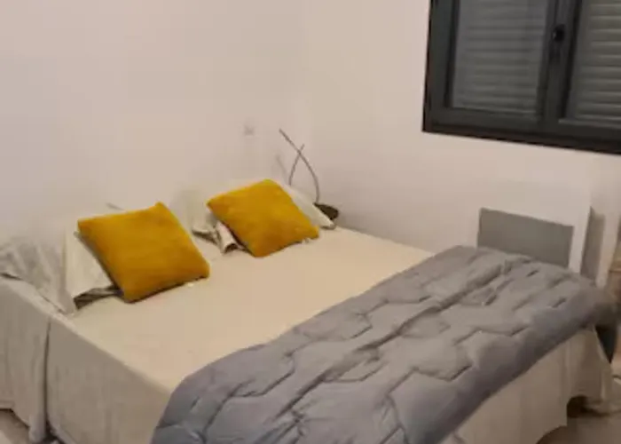 Bright House In For 8 People Pezens