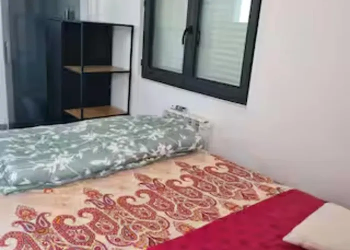 Bright House In For 8 People * Pezens